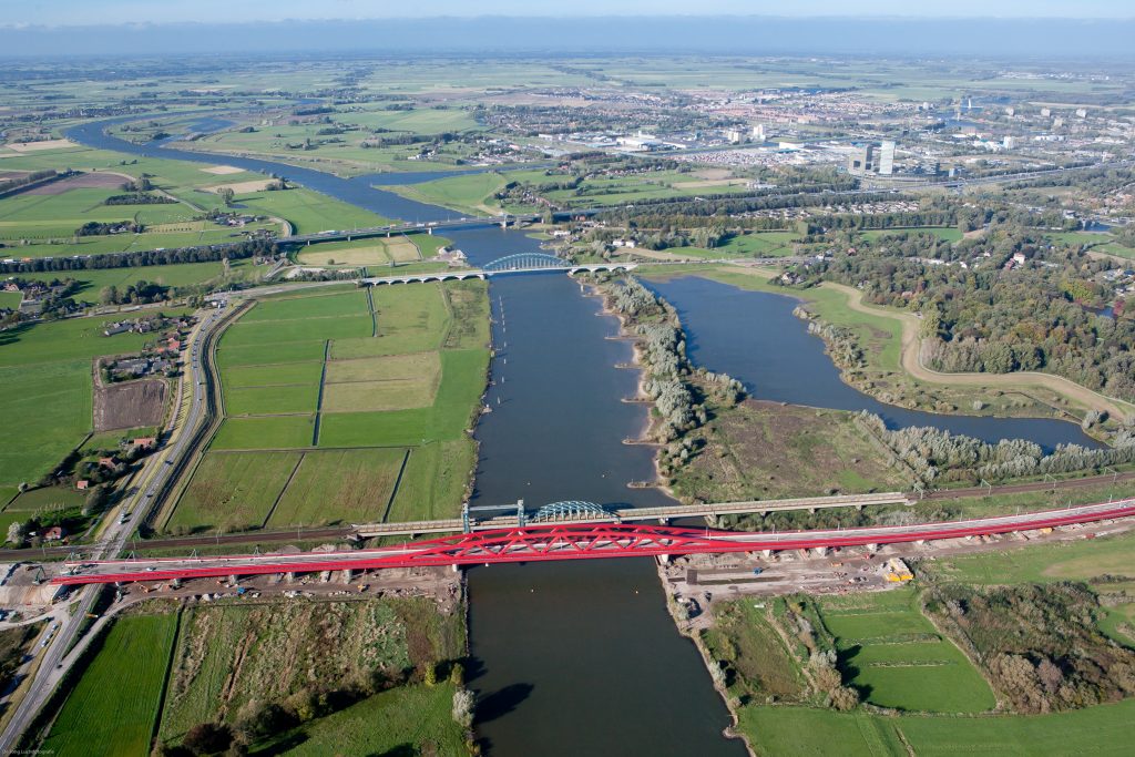 spoorbrug Hanzeboog over de IJssel