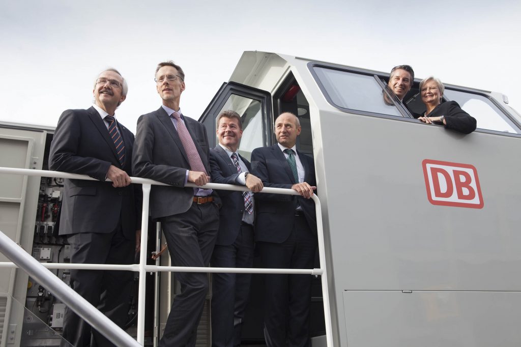 Alstom onthult hybride rangeerlocomotief op InnoTrans