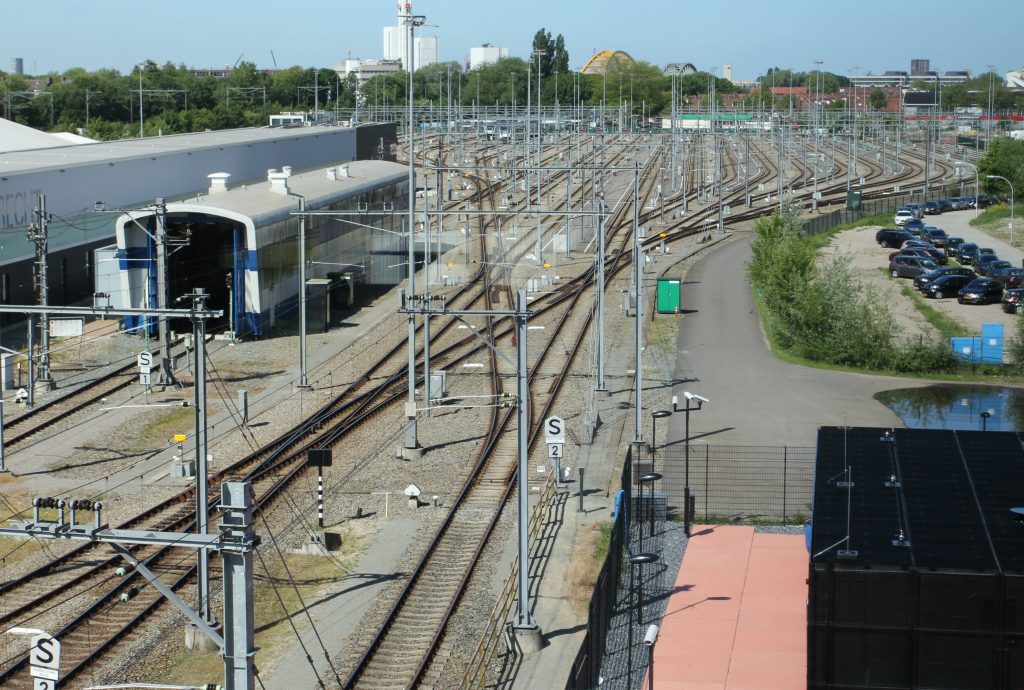 Spoor, rails, bovenleiding, Utrecht, verkeersleidingspost