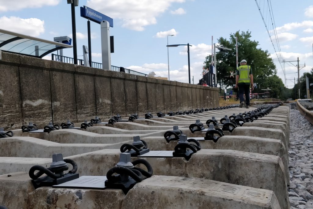 Dwarsliggers bij station Eygelshoven