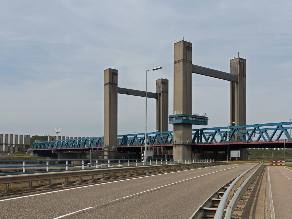 De Calandbrug bij Rozenburg, foto: Michiel Verbeek