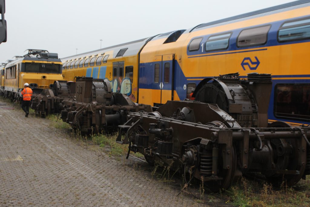 DDM treinstellen voor sloop in het westelijk havengebied Amsterdam