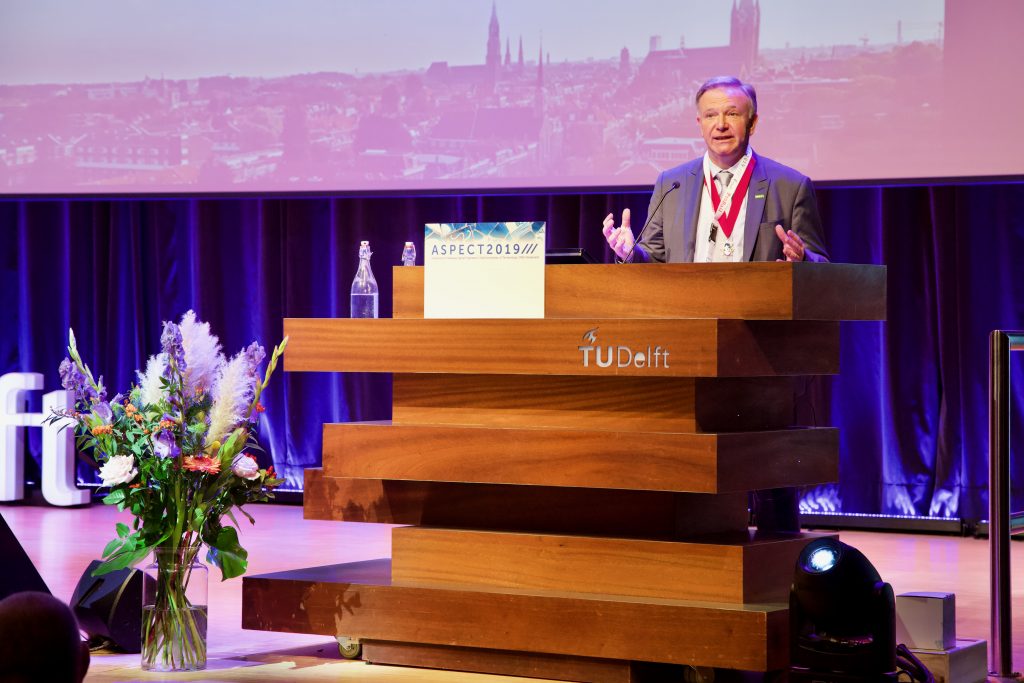 George Clark, president van IRSE, tijdens het Aspect-congres bij de TU Delft