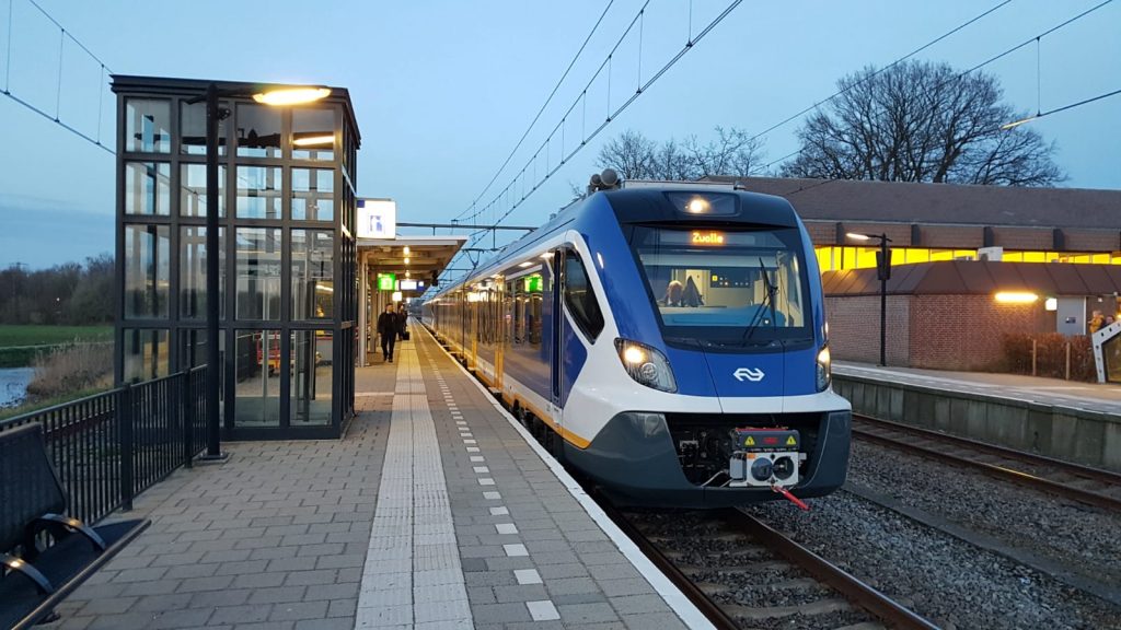 Een SNG-sprinter in Zwolle, foto: NS