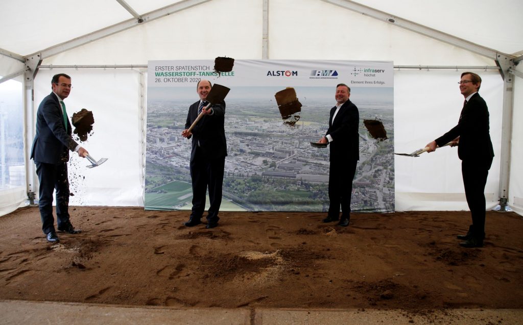 Het startsein voor de bouw van het waterstoftankstation voor passagierstreinen in Hessen, Infraserv Höchst, 2020