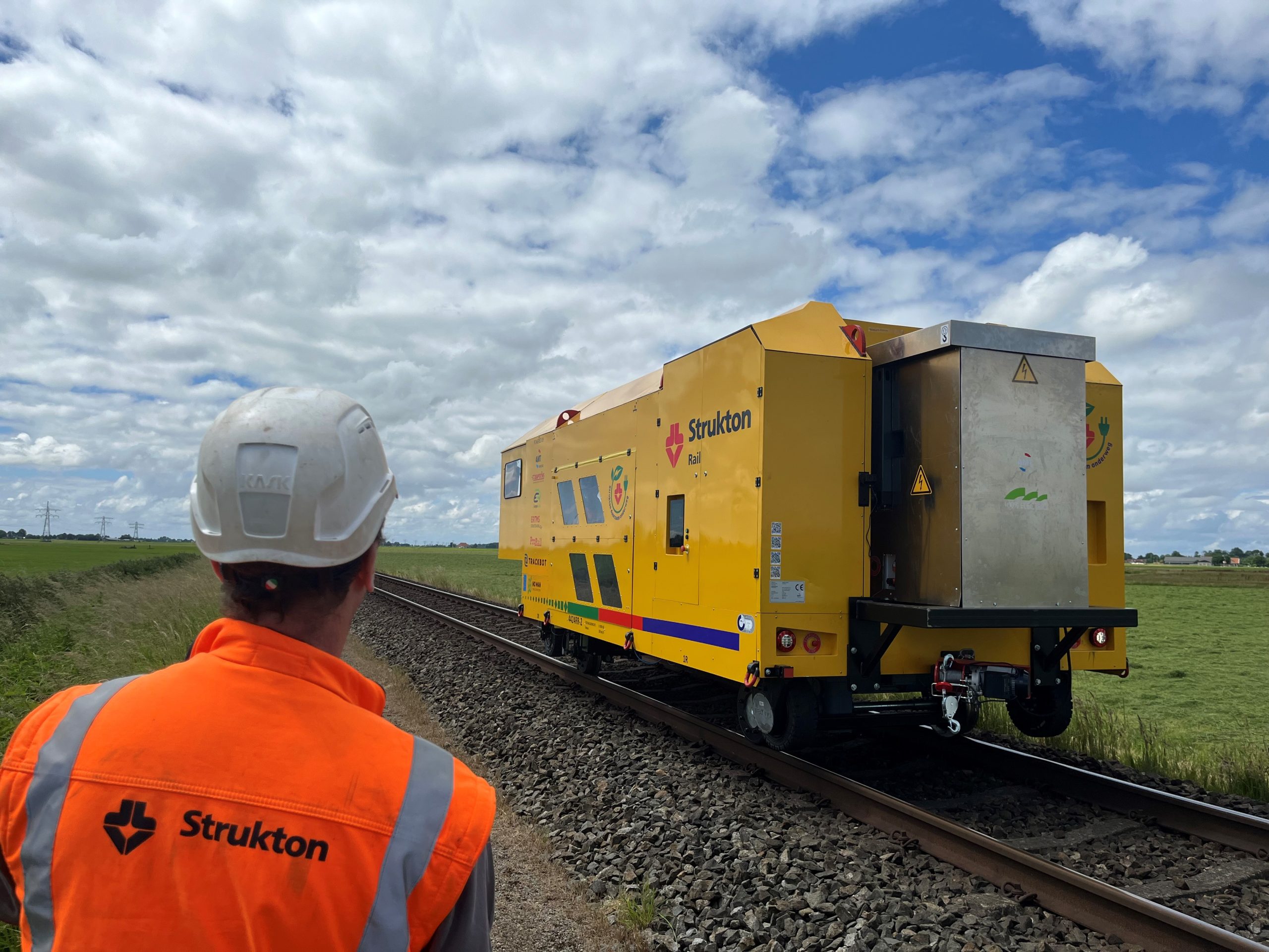 Ultieme doel: ERTMS Trackbot plaatst straks alle balises en assentellers