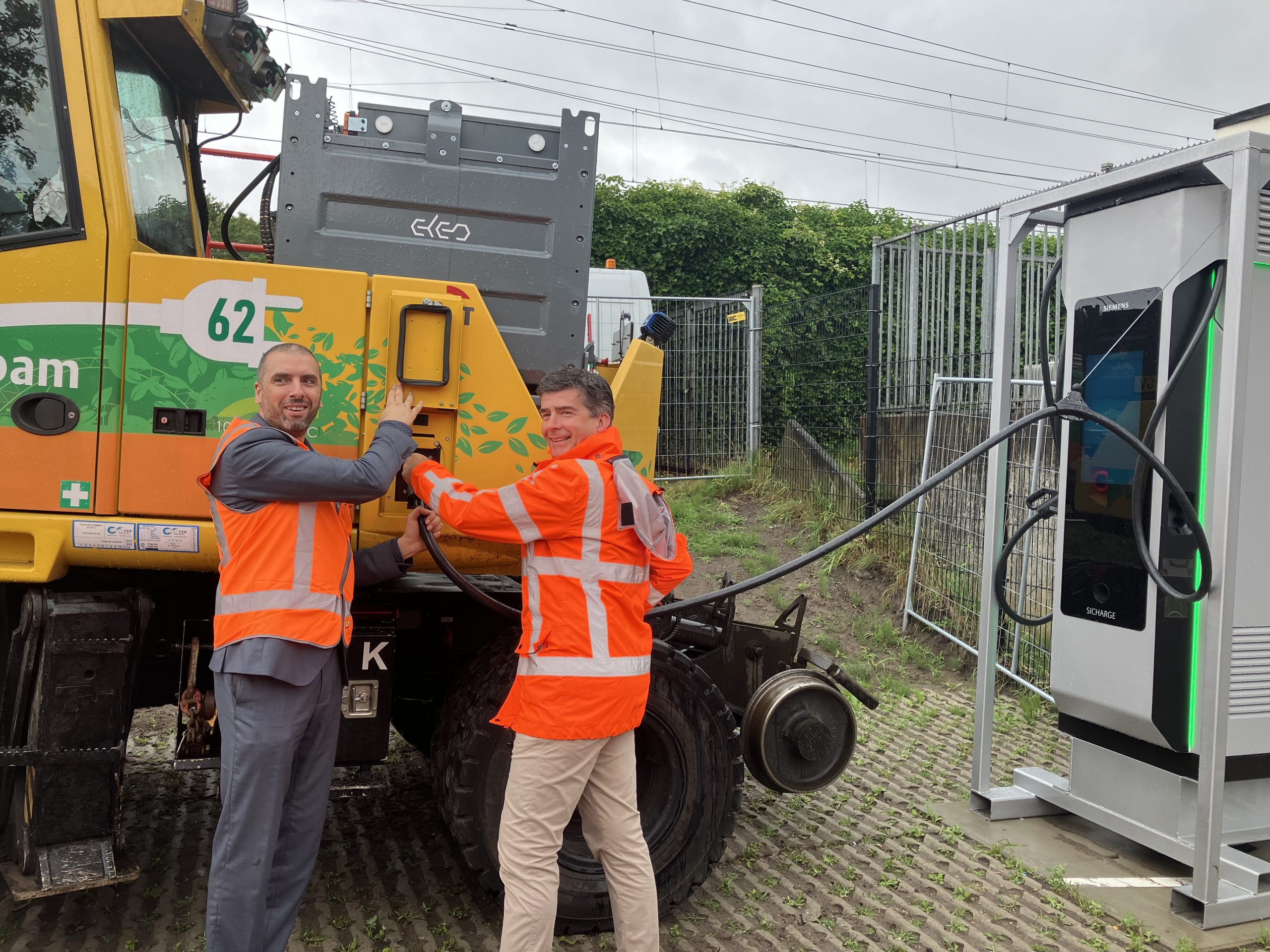 BAM-primeur: opladen via laadcontainer, die laadt aan onderstation