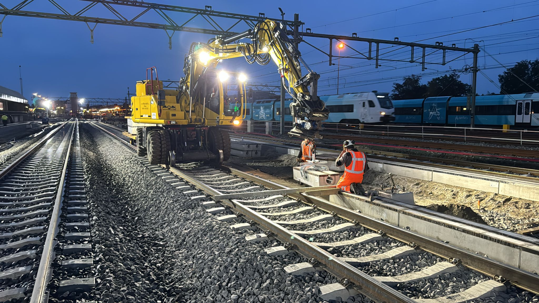 Unieke werken bij het spoor met onderdelen van Zwaagstra Beton