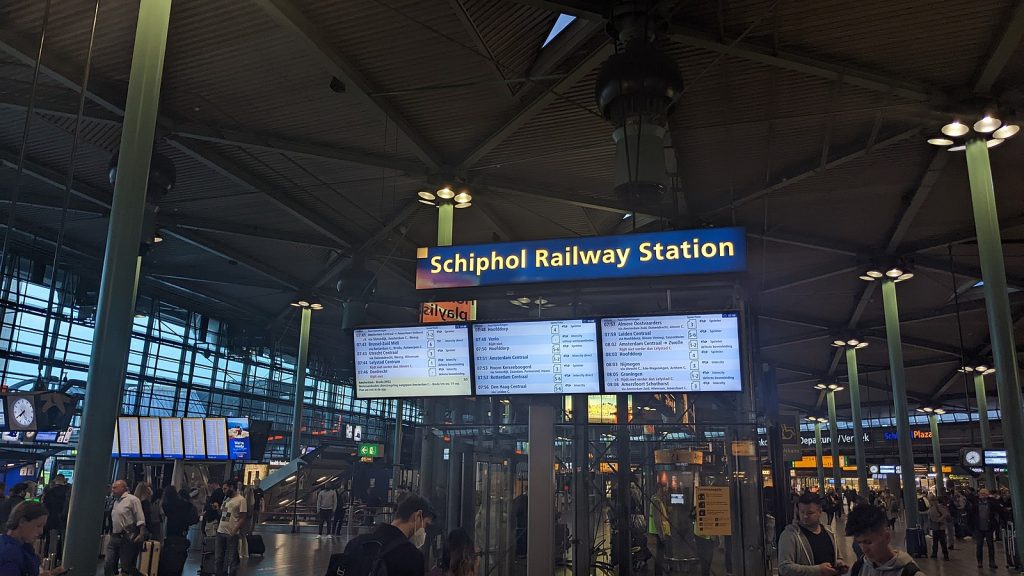 Station Schiphol