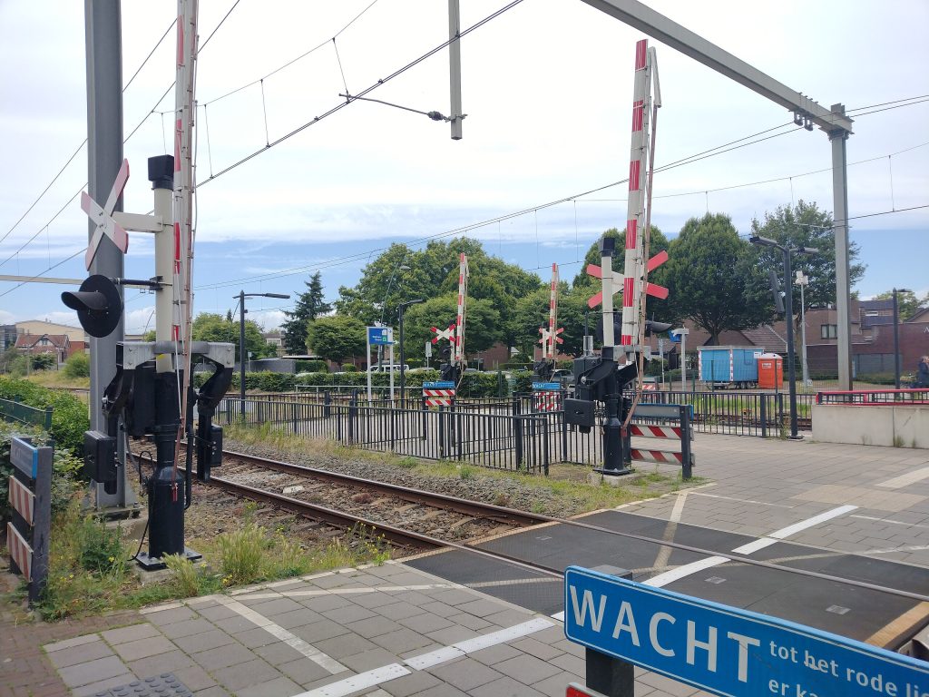 overweg station Wijchen